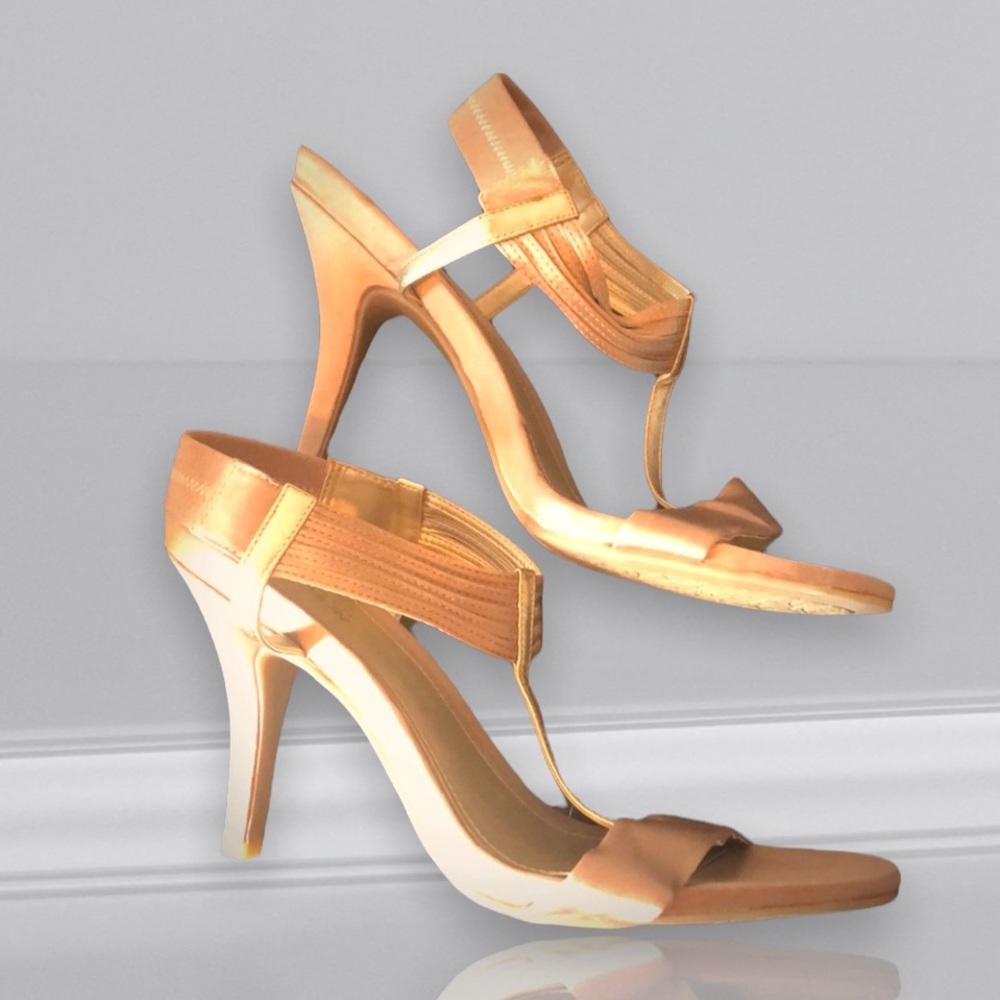 Kenneth Cole Reaction gold satin heels